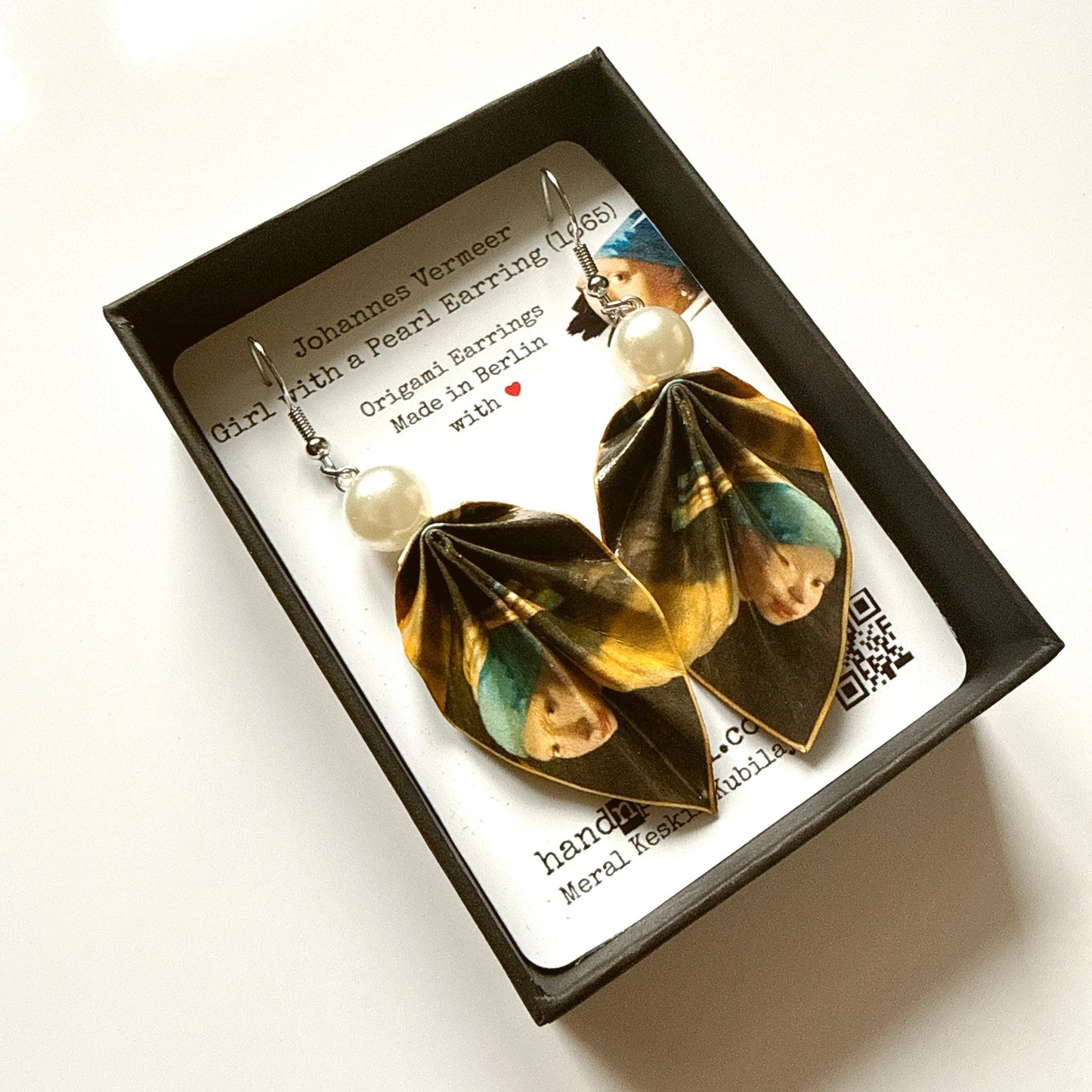 J. Vermeer - Girl with a Pearl Earring (1665) Origami Leaf Earrings: Handmade Paper Jewelry