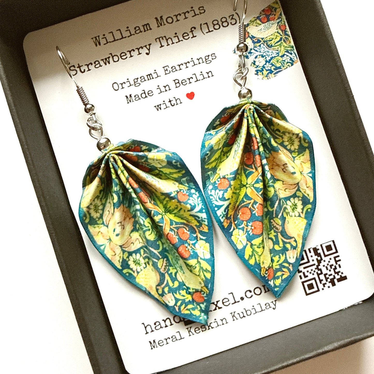 W.Morris Strawberry Thief (1883) - Origami Leaf Earrings