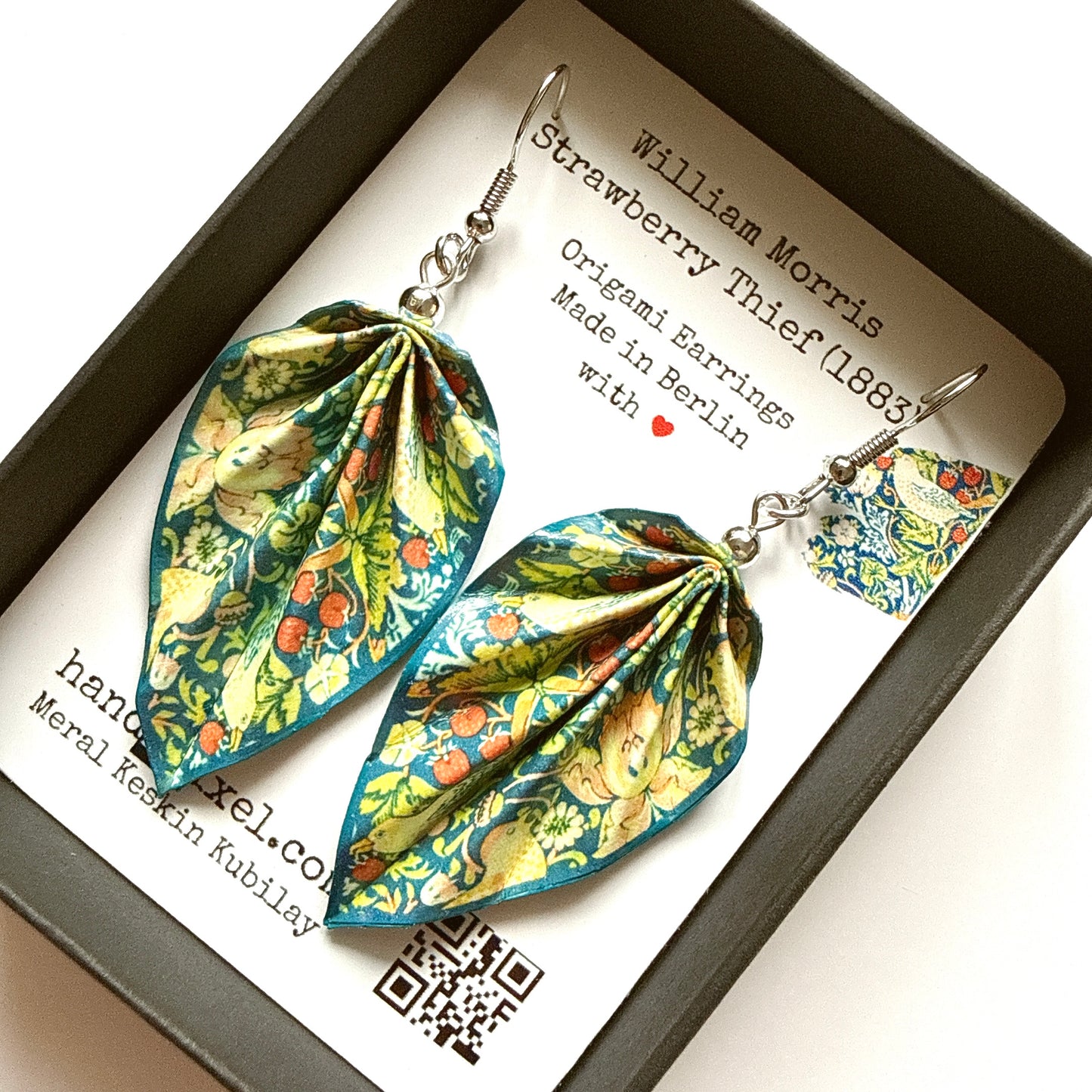 W.Morris Strawberry Thief (1883) - Origami Leaf Earrings