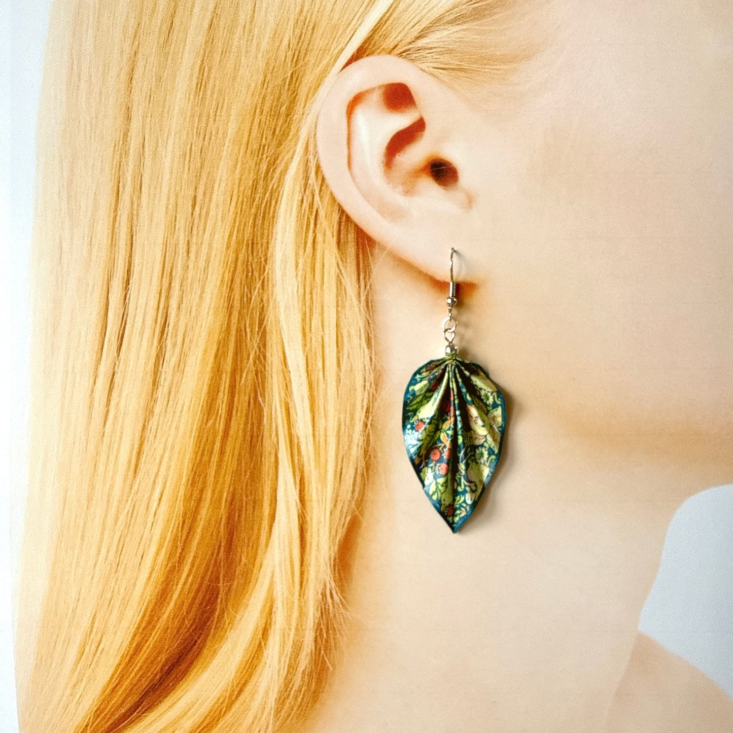 W.Morris Strawberry Thief (1883) - Origami Leaf Earrings