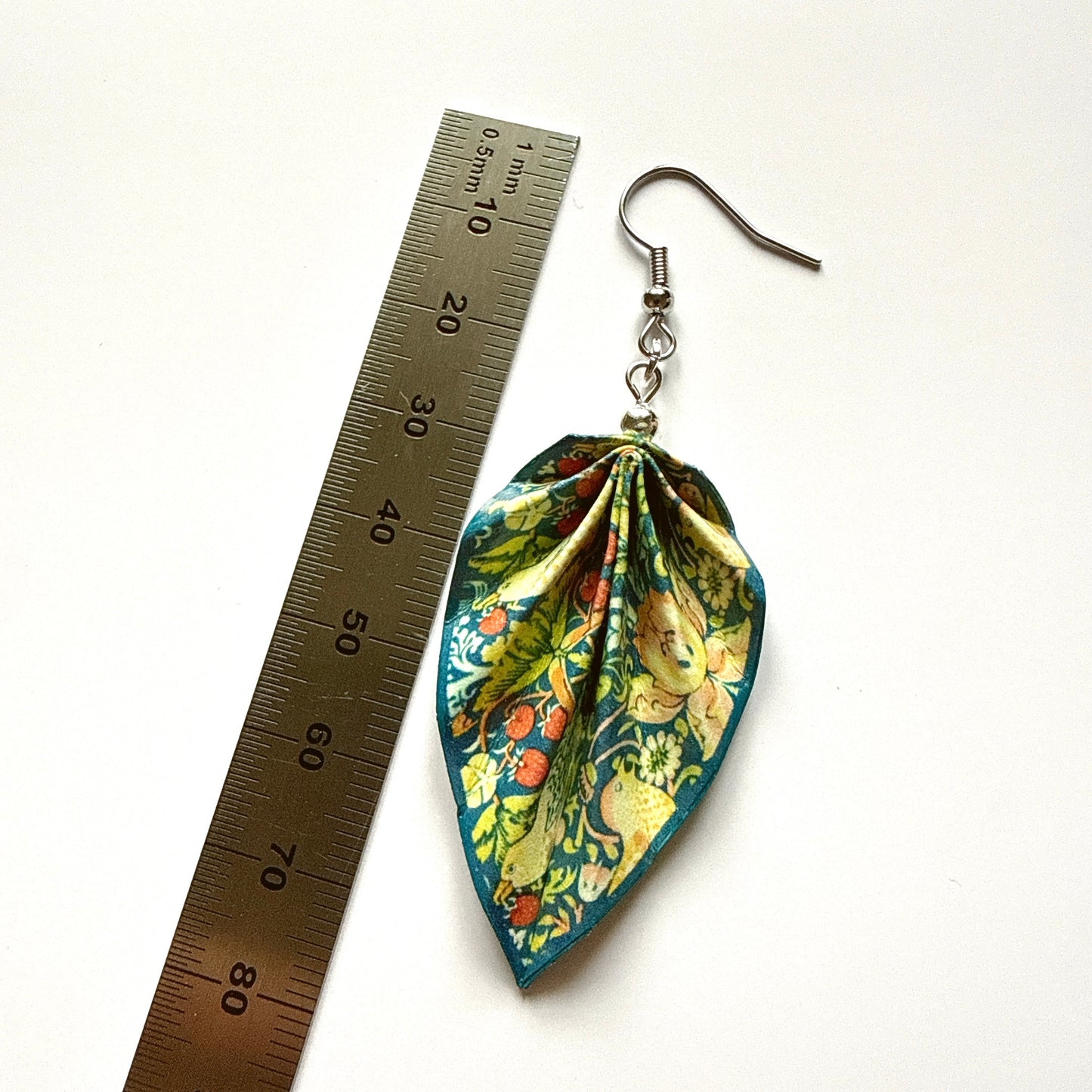 W.Morris Strawberry Thief (1883) - Origami Leaf Earrings