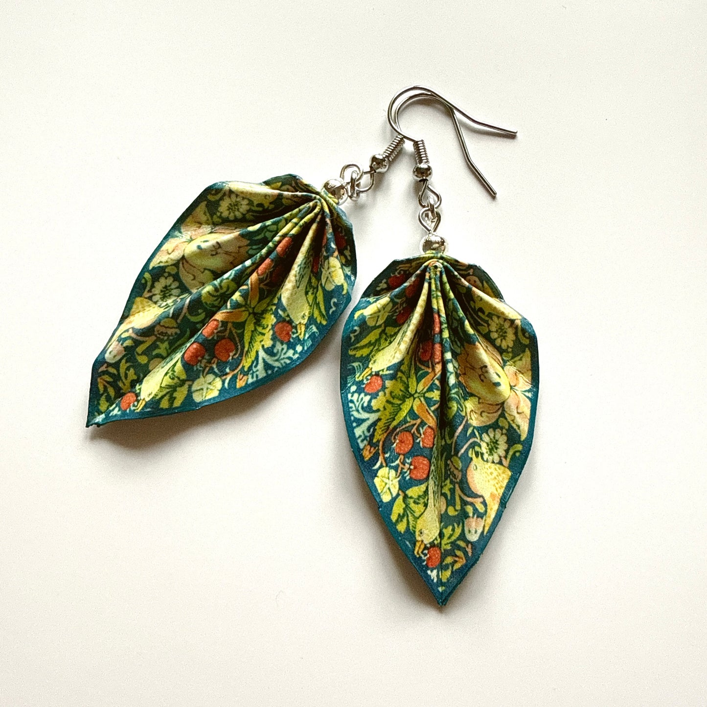 W.Morris Strawberry Thief (1883) - Origami Leaf Earrings