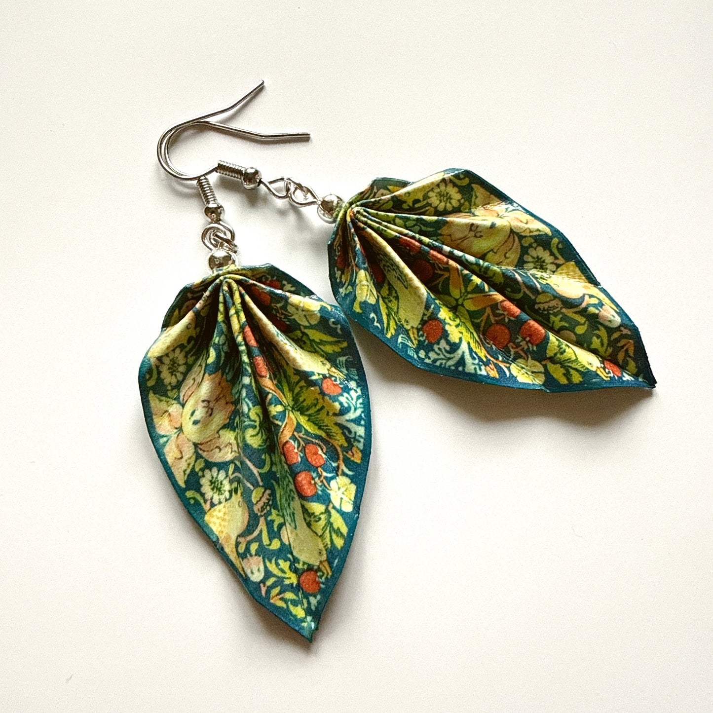 W.Morris Strawberry Thief (1883) - Origami Leaf Earrings