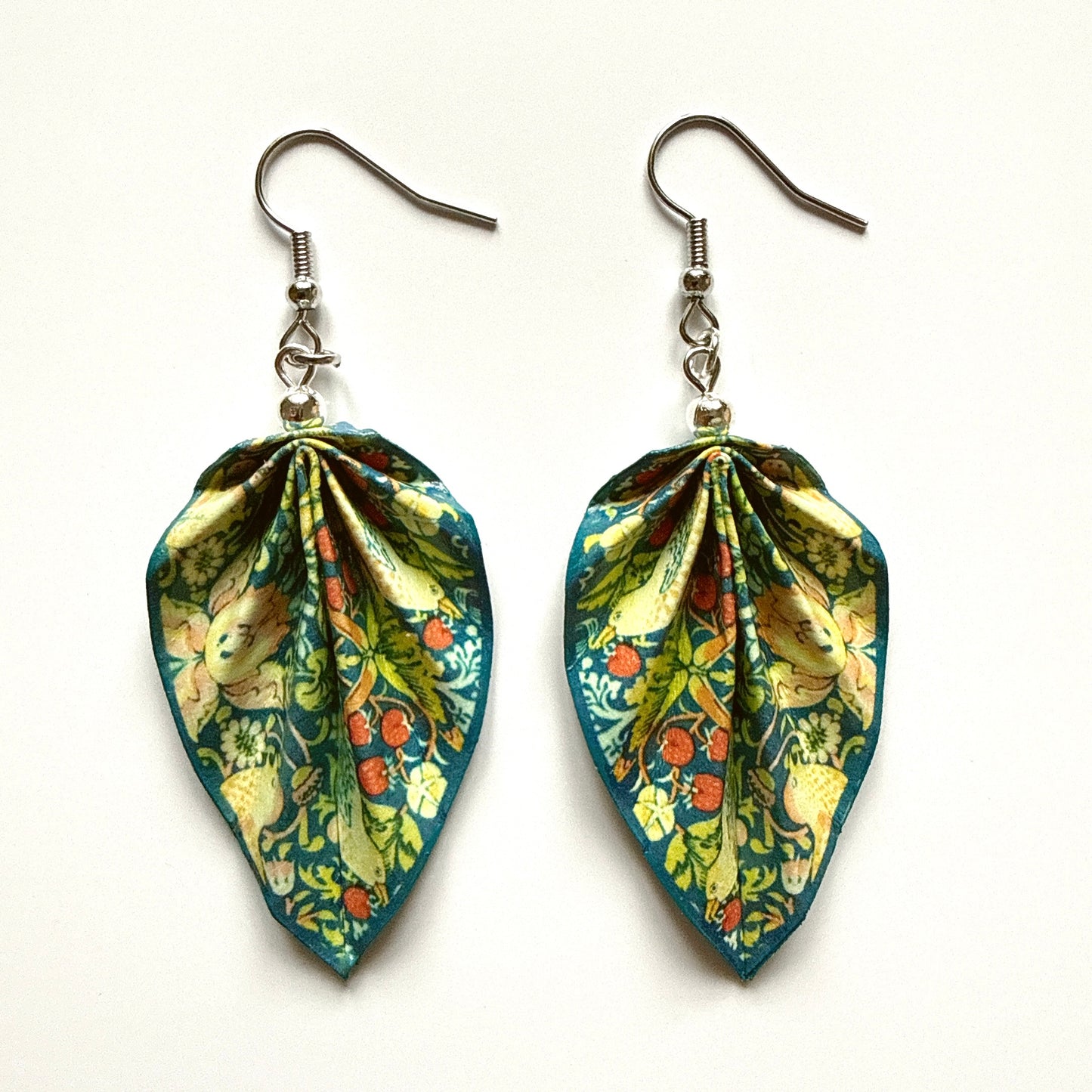 W.Morris Strawberry Thief (1883) - Origami Leaf Earrings