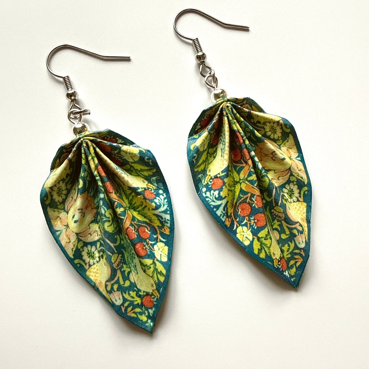 W.Morris Strawberry Thief (1883) - Origami Leaf Earrings