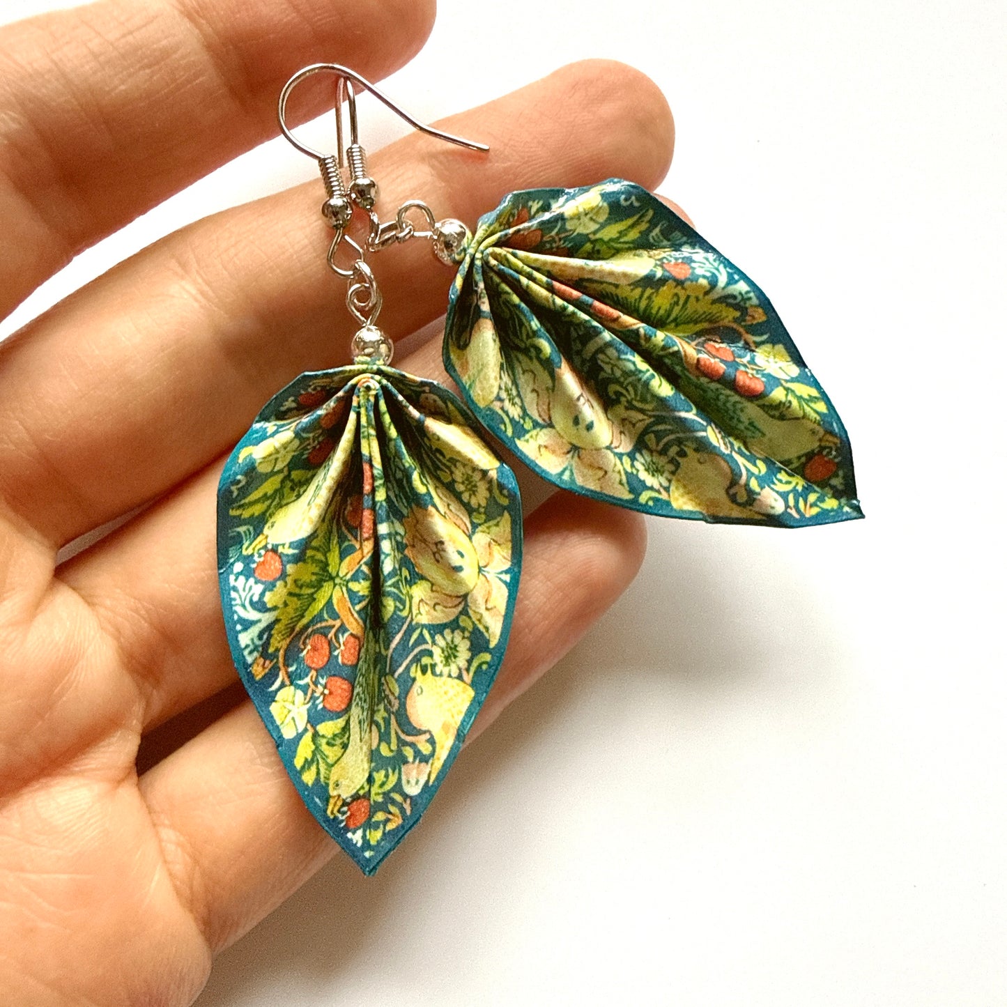 W.Morris Strawberry Thief (1883) - Origami Leaf Earrings