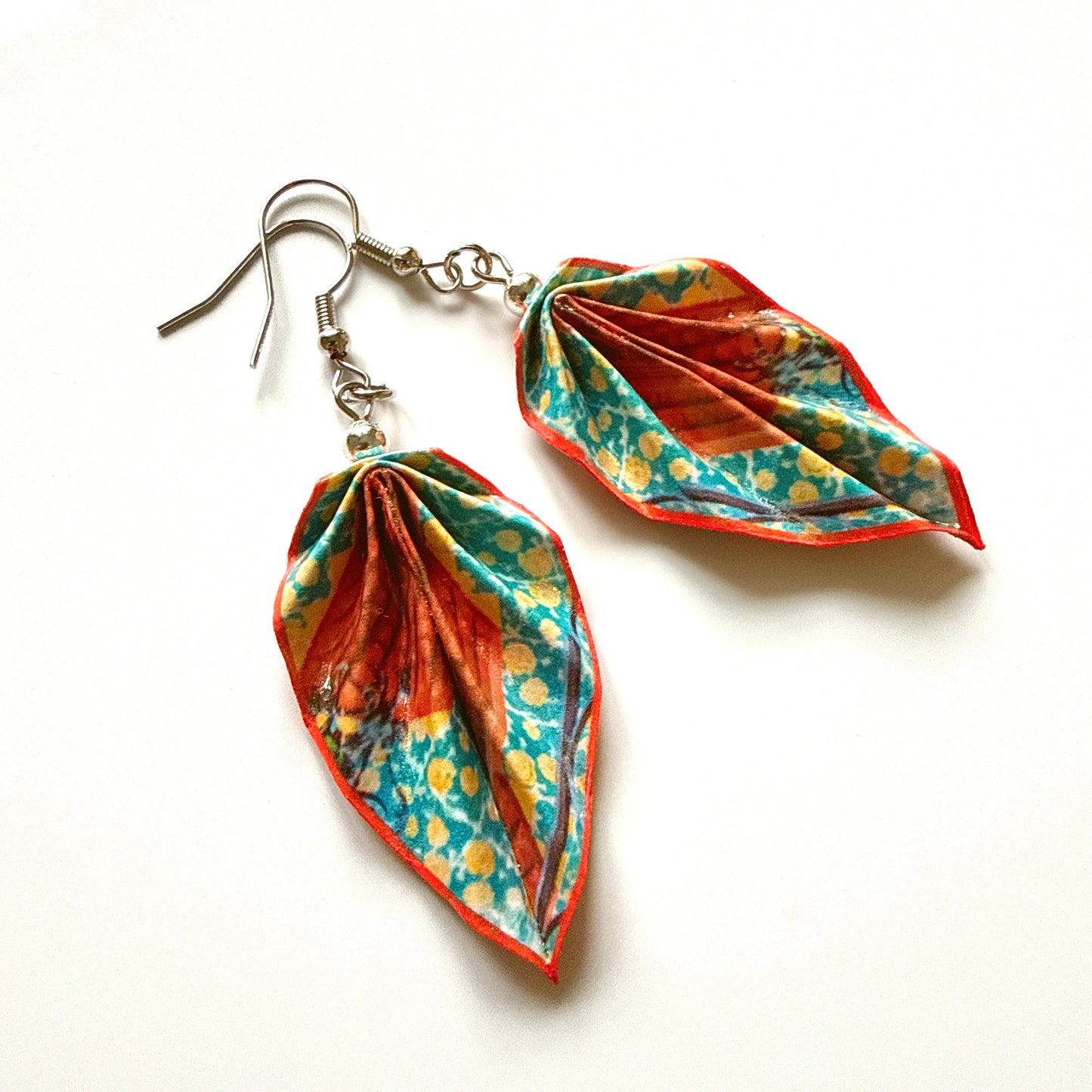 Boucles d'oreilles Feuille d'Origami : Bijoux en papier faits main