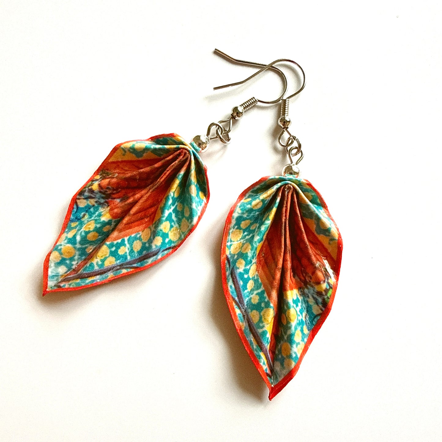 Boucles d'oreilles Feuille d'Origami : Bijoux en papier faits main