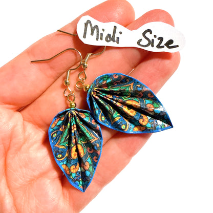 Origami-Ohrringe in Form von Herbstlaub: Handgefertigter Papierschmuck
