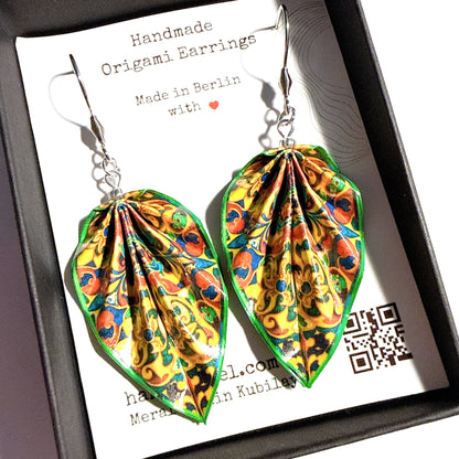 Origami-Ohrringe in Form von Herbstlaub: Handgefertigter Papierschmuck