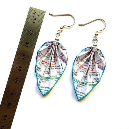 Origami-Ohrringe in Form von Herbstlaub: Handgefertigter Papierschmuck