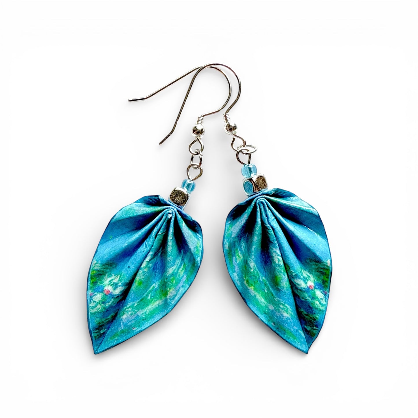 Origami-Ohrringe in Form von Herbstlaub: Handgefertigter Papierschmuck