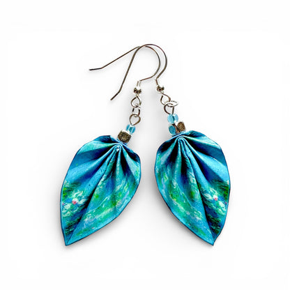 Boucles d'oreilles Origami - Bijou en papier fait main - Mosaïque bleue Trencadis d'Antoni Gaudí