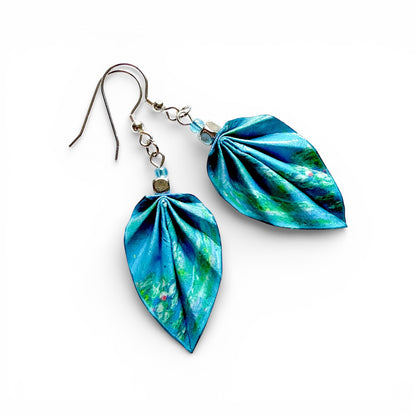 Boucles d'oreilles Origami - Bijou en papier fait main - Mosaïque bleue Trencadis d'Antoni Gaudí