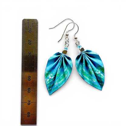 Boucles d'oreilles Origami - Bijou en papier fait main - Mosaïque bleue Trencadis d'Antoni Gaudí
