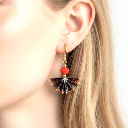 Origami-Ohrringe in Form von Herbstlaub: Handgefertigter Papierschmuck