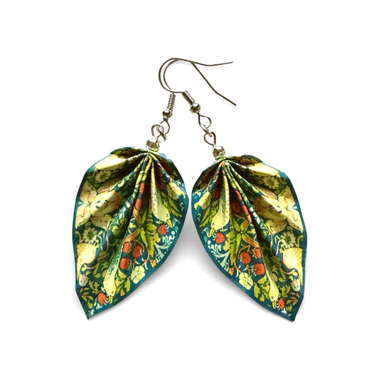 Origami-Ohrringe in Form von Herbstlaub: Handgefertigter Papierschmuck